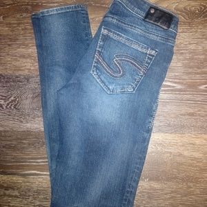 Silver jeans ~ 27 x 31